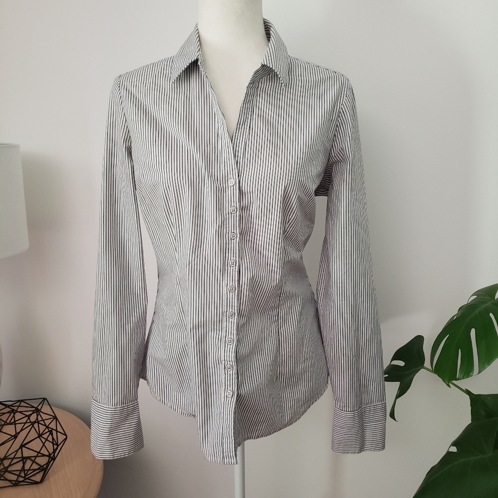 ⭐ NY&C Striped Button Down Shirt Gray & White